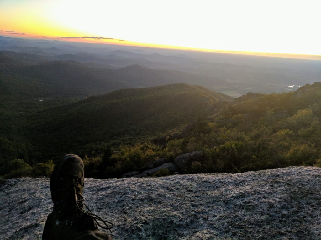 Hiking Into the Sunrise: Old Rag - Adventures in Roamance